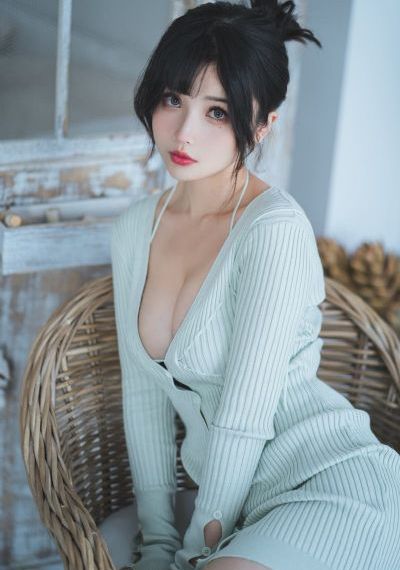 亚刻奥特曼免费观看中文版_高清迅雷下载