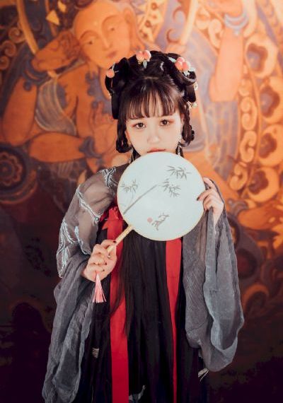 美女打扑克免费网站_BD英语在线手机播放