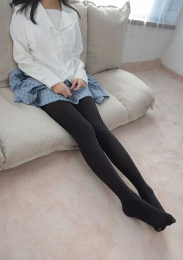 年轻嫂子轻生完整版免费观看_全集在线观看