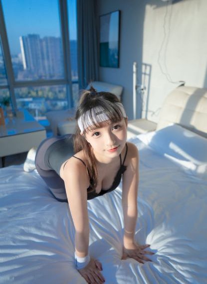 一部皇上吃宫女奶三级_BD英语电影免费在线