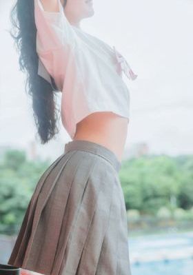 韩国电影漂亮的保姆_BD英语免费观看超清